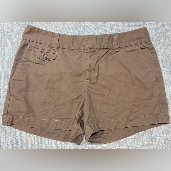 LOFT Pants - Ann Taylor Loft Brown Chino Shorts, Size 4, 100% Cotton, Mid-rise, Pockets